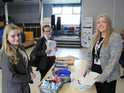 653328653 1425396529599705 959476254782823550 N